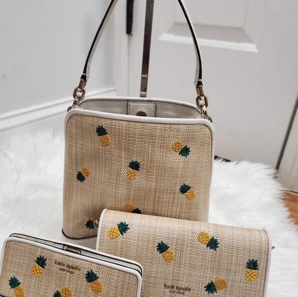 🔹Kate Spade🔹️ Darcy Small Pineapple Bag Set Of 3 Bundle Crossbody And  Wallet - Picture 4 of 15